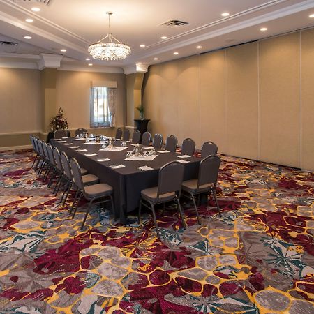 Holiday Inn Conference Centre Edmonton South By Ihg Eksteriør billede