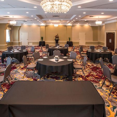Holiday Inn Conference Centre Edmonton South By Ihg Eksteriør billede
