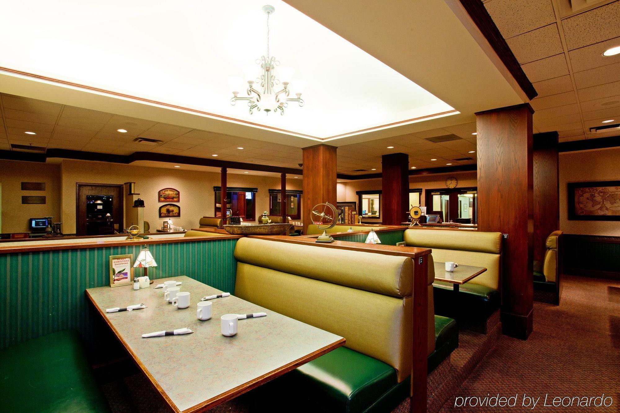 Holiday Inn Conference Centre Edmonton South By Ihg Restaurant billede