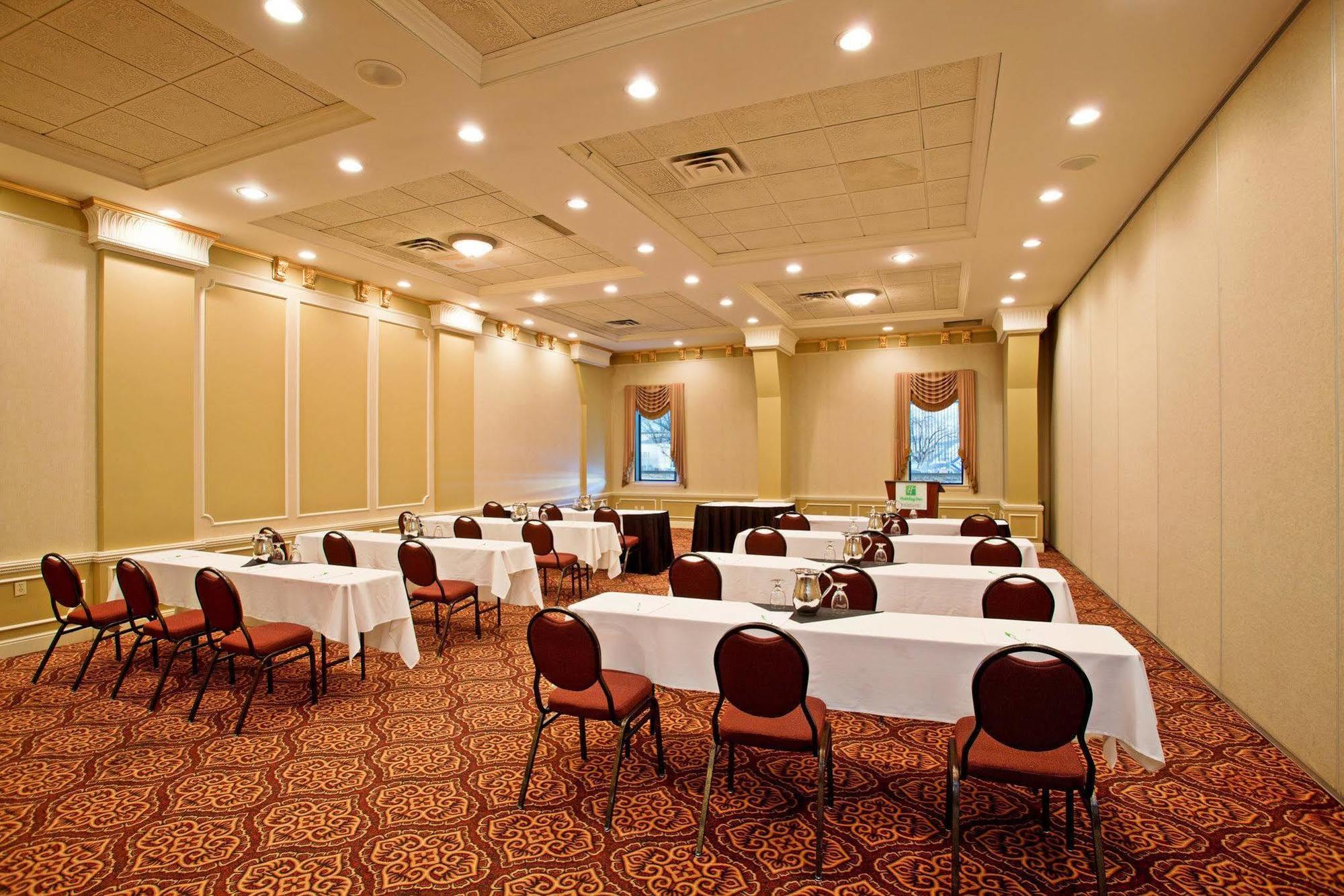 Holiday Inn Conference Centre Edmonton South By Ihg Eksteriør billede