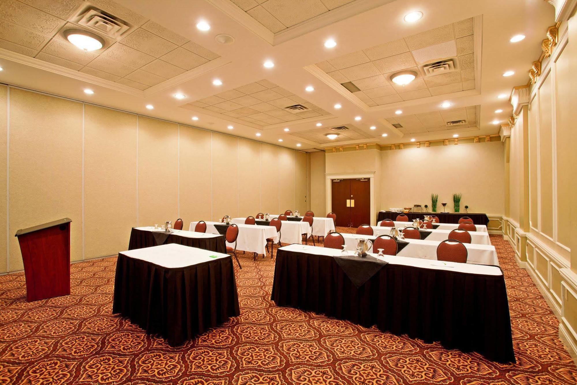 Holiday Inn Conference Centre Edmonton South By Ihg Eksteriør billede