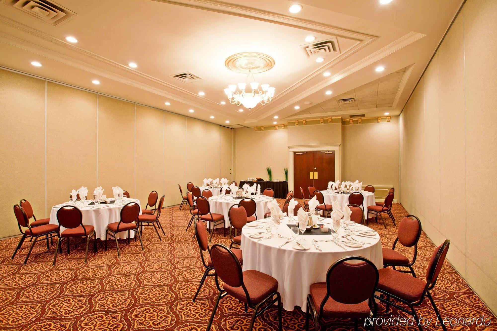 Holiday Inn Conference Centre Edmonton South By Ihg Eksteriør billede