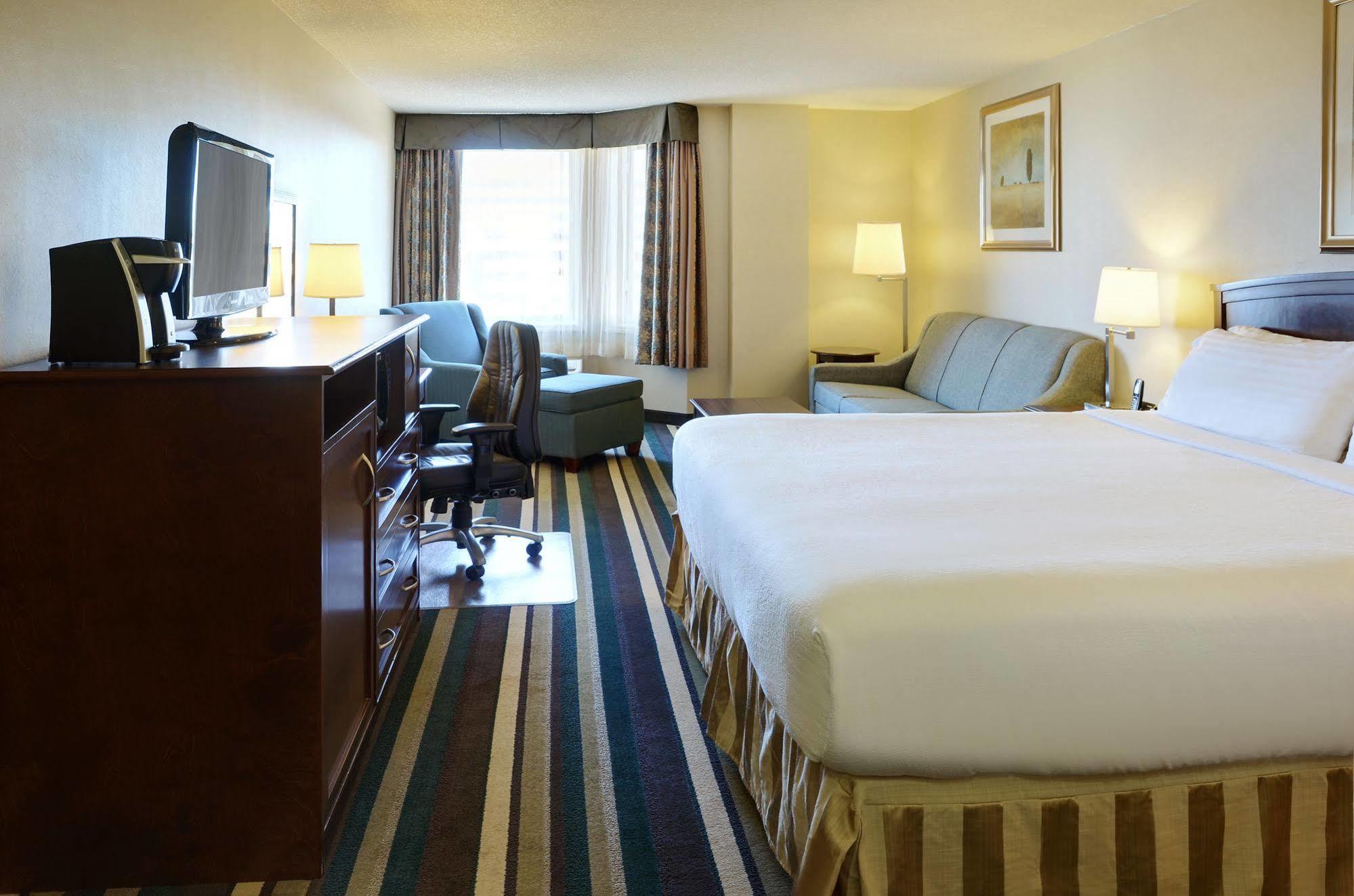 Holiday Inn Conference Centre Edmonton South By Ihg Eksteriør billede